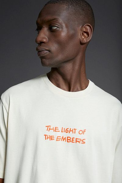 The Champ Clothing Ανδρικό μπλουζάκι Crew Neck The Light Of The Embers με εμπριμέ λευκό oversize