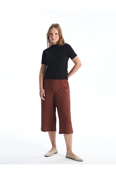 LC Waikiki LCWAIKIKI Classic - Women's Comfortable Fit Elastic Waist Capri
