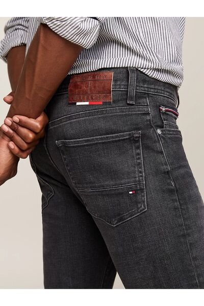 Tommy Hilfiger Erkek Pamuklu Normal Bel 5 Cepli Düğmeli Siyah Jeans MW0MW35719-1B4