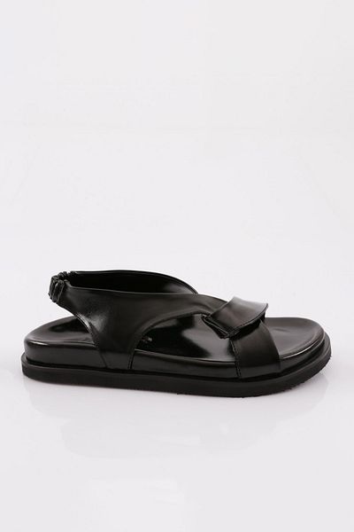 DGN Damensandalen mit gekreuzten Riemen Modell 3040