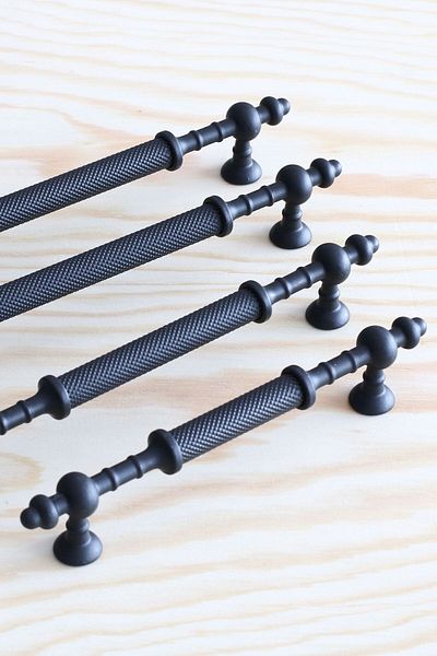 Badem10 Lemn de molid Negru Metal 128 Mm (12,8 CM) Mobilier Bucătărie Sertar Dulap Dulap Capac Mâner Mâner