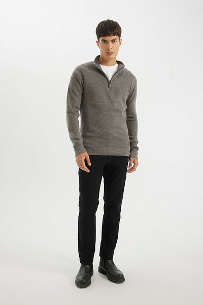 DeFacto Basic-Strickpullover mit Stehkragen und Reißverschluss – Standard Fit A5184ax24au