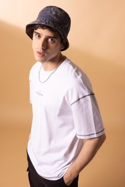 DeFacto Βαμβακερό μπλουζάκι με στάμπα με λαιμόκοψη Comfort Fit - Tyc00781414986