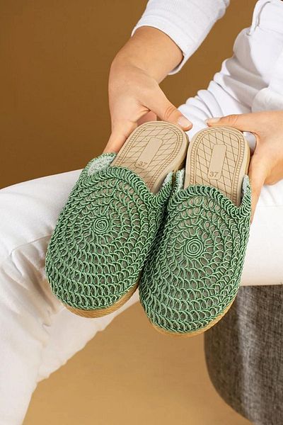 FUGA MODA Ottawa Mint Green Circular Straw Embroidered Closed Front Slippers