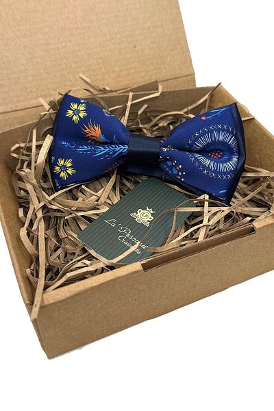 La Pescara Blue Motif Pattern Bow Tie P1710