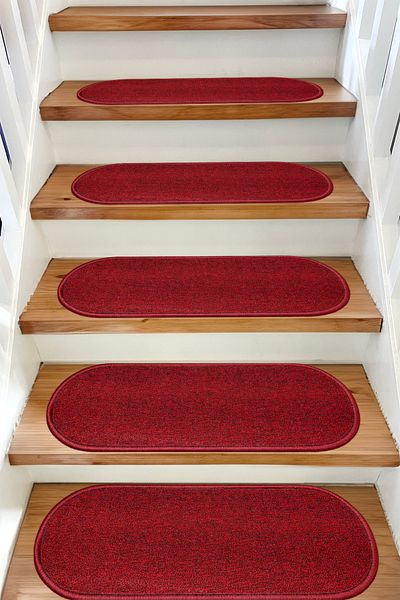 Stepmat Claret Red Economic Capsule Curl - 16-Piece Step and Stair Mat