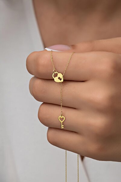 U ADİEU GOLD 14 Ayar Altın Taşsız Plaka Kalp Kilitli Ve Anahtarlı Şık Ve Anlamlı Tasarım Kadın Kolye