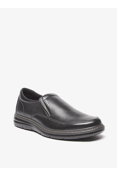 Le Confort Solid Slip-On Loafers