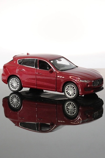 Shem لعبة سيارة مازيراتي ليفانتي بيج معدنية قابلة للسحب مقاس 12 سم