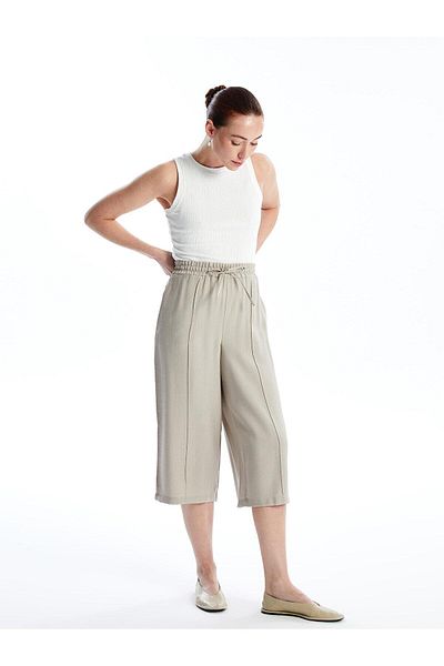 LC Waikiki LCWAIKIKI Classic - Γυναικεία άνετη εφαρμογή ελαστική μέση Κάπρι