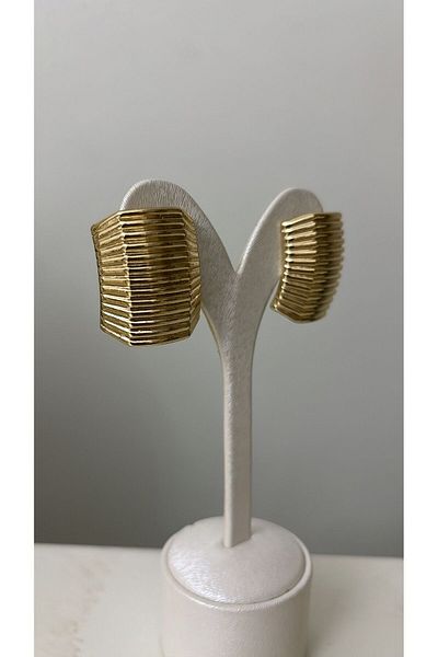 LadyLiJewels Plate Earring