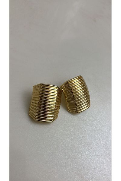 LadyLiJewels Plate Earring