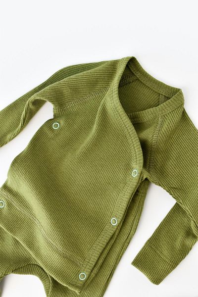 BabyCosy Set de 4 piese pentru bebeluși - 50% modal și 50% bumbac organic, tricou cu mânecă lungă, pantaloni, pălărie și mănuși