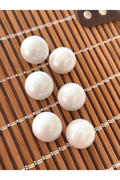 ODDA TASARIM ATÖLYESİ Bright white 6-piece button set - Pearlescent, half-ball shin (40 size - plastic)