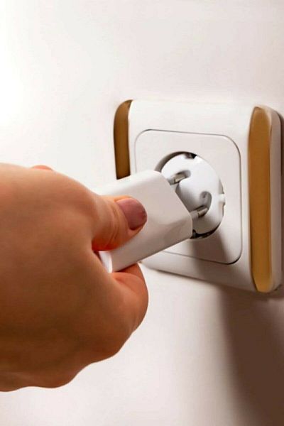 ÖzSima 6x Child - Baby Socket Safety Protected Socket Cover (6 Pieces)