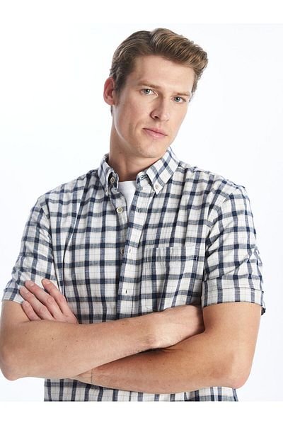 LC Waikiki Poplin Plaid Patterned Regular Fit Men's Shirt - Short Sleeve