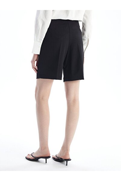 LC Waikiki Dámské šortky – pohodlný střih, vzhled hladkého plátna