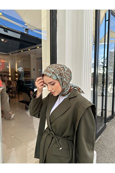 KUQOS Paris Model Mint