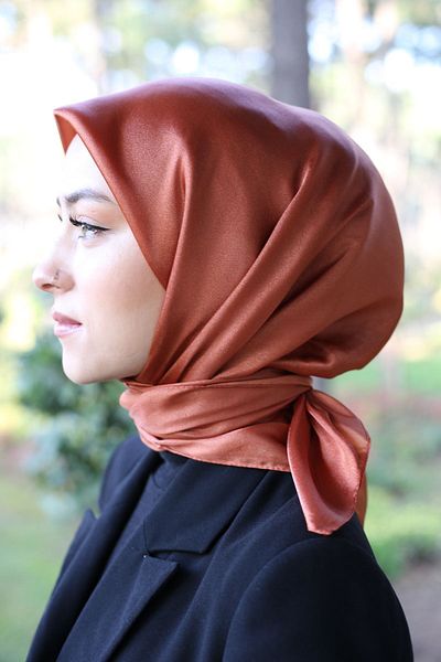Akel Απλό Κρυστάλλινο Κασκόλ Hijab Μέγεθος 95 x 95 cm