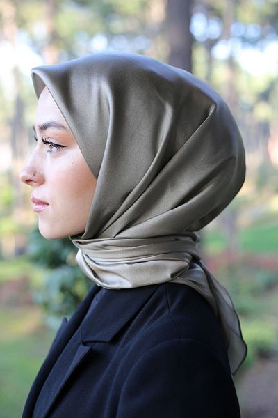 Akel Απλό Κρυστάλλινο Κασκόλ Hijab Μέγεθος 95 x 95 cm