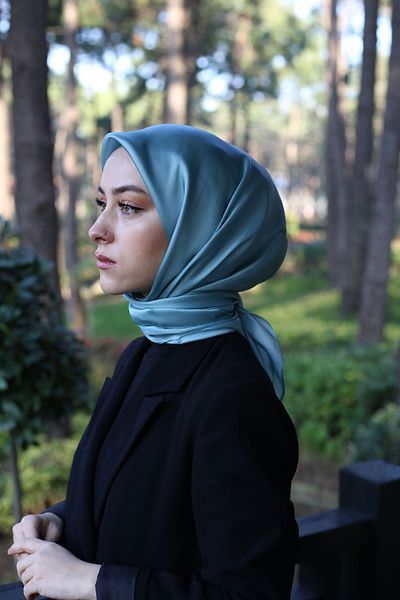Akel Απλό Κρυστάλλινο Κασκόλ Hijab Μέγεθος 95 x 95 cm