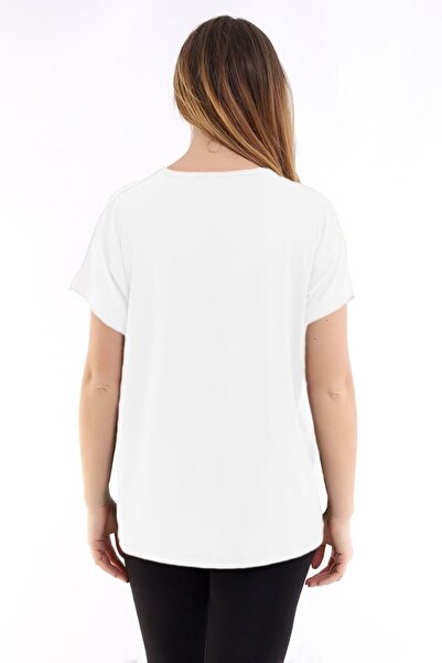 Devinka Women's White Large Size V-Neck Oversize Basic T-shirt