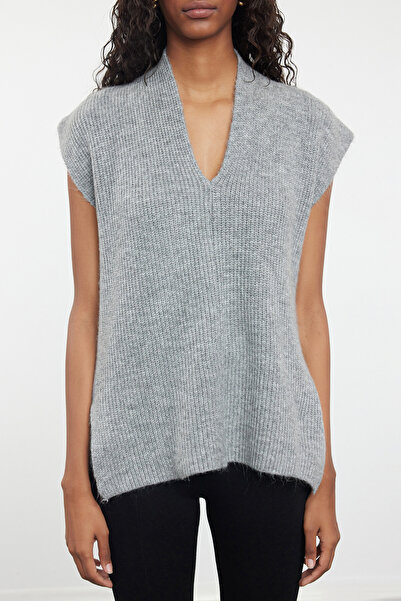 Trendyol Collection Gray V-Neck Slit Soft Knitwear Sweater - Twoaw25Sv00010