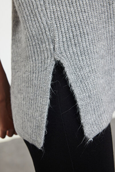 Trendyol Collection Gray V-Neck Slit Soft Knitwear Sweater - Twoaw25Sv00010