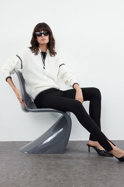 Trendyol Collection Ecru pletený svetr s měkkou texturou na zip - Twoaw25Kz00285