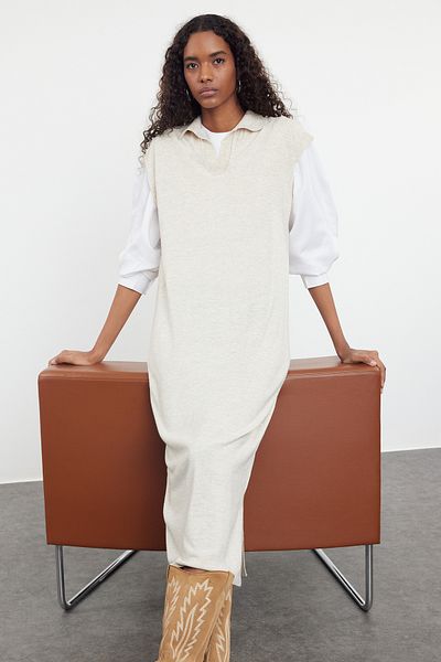 Trendyol Modest Langes Strickpulloverkleid - Stein TCTAW25UV00007