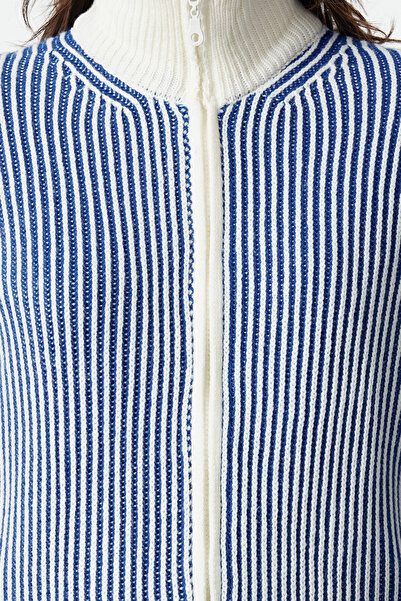 Trendyol Collection Stand Collar Ecru Knitwear Cardigan - TWOAW25HI00273