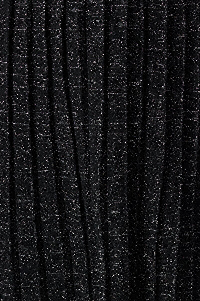 Trendyol Collection Třpytivá skládaná černá midi sukně z úpletu - Twoaw24Et00000