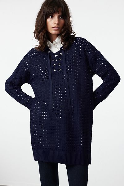 Trendyol Modest Marineblauer perforierter Strickpullover mit durchbrochenem Muster – mit Vogelaugen-Accessoire TCTAW25AK00003