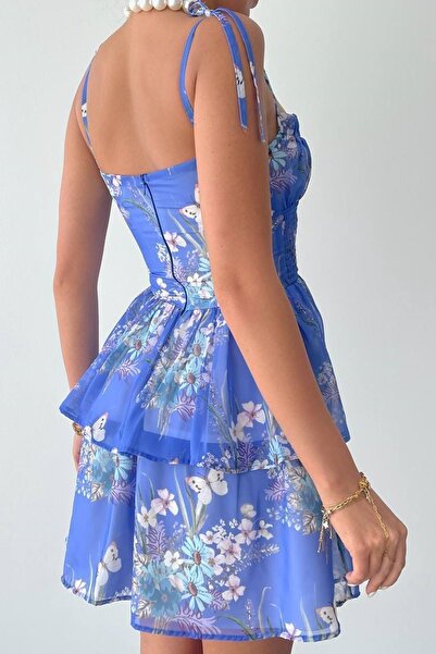 bayansepeti Rochie mini albastră - model floral, țesătură de tul, croială evazată, detaliu corsaj, bretele legate 273