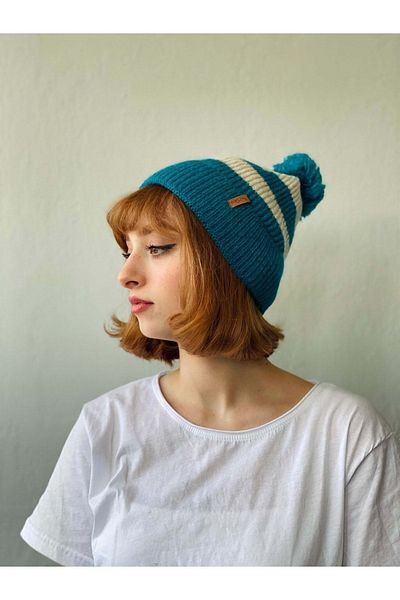 Retrobird Унисекс барета с помпон, цвят петрол