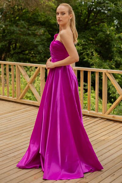 SpringStore Rochie de seară mov fără umăr