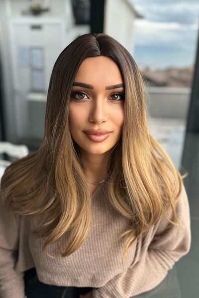 TAKIŞTIR شعر مستعار مموج بني وأصفر مع أومبري
