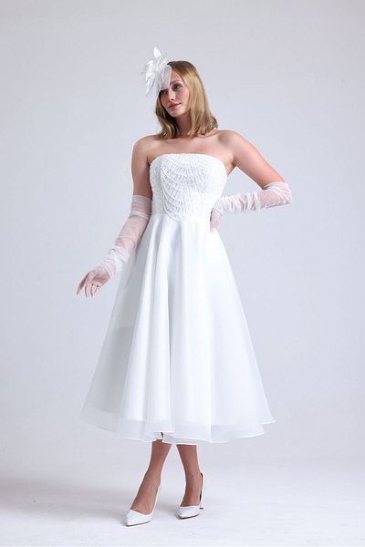Tangül&Ali'S Moda Evi Stone Embroidered Strapless White Midi Dress