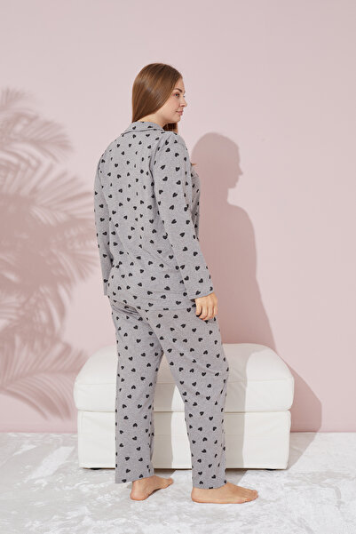 Siyah İnci Plus Size Gray Heart Patterned Cotton Pajamas Set - Curve Buttoned