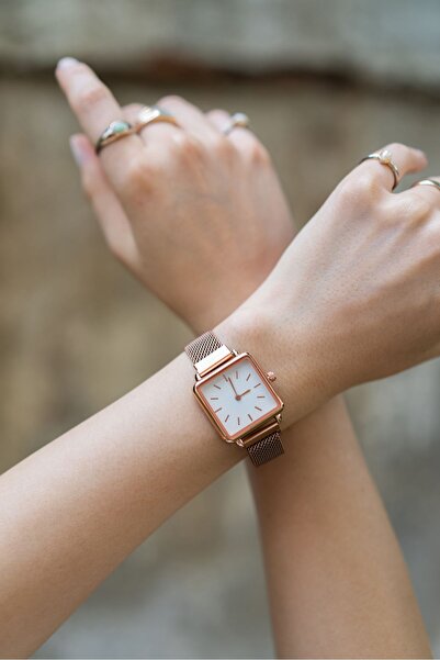 Stil Noktası Kare Gold Kasa Rose Hasır Metal Mıknatıslı Kordon Kadın Kol Saati