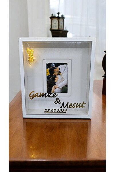 Yaprak Hediyelik 30x27x6 cm Peri Ledli Ahşap Anı Çerçevesi Gül Çerçevesi