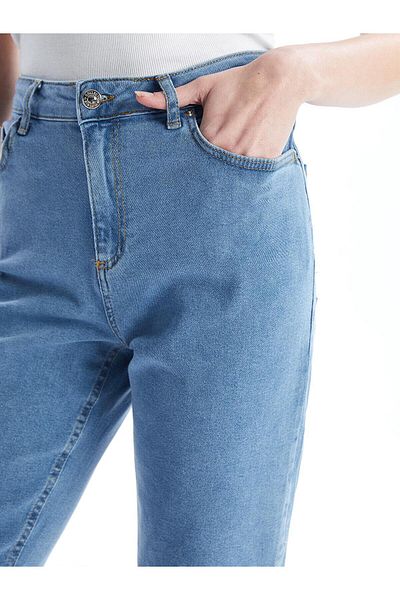 LC Waikiki LCWAIKIKI - Classic Slim-Fit Women's Jeans Capri
