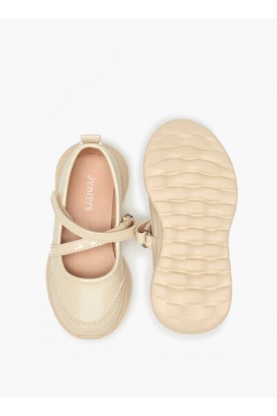 Juniors Rugged Mary Jane Shoes with Hook and Ring Closure