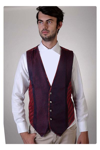 Exve Exclusive Red Flower Pattern Groom Vest