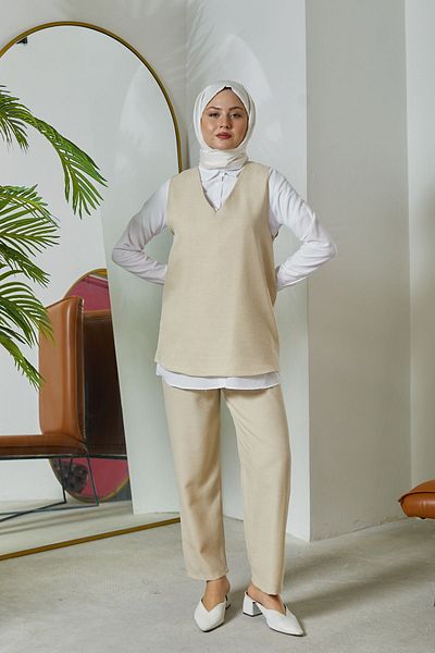 Smymoda Comfortable Cut 3-Piece Women's Set - Sweaters, Shirts and Trousers