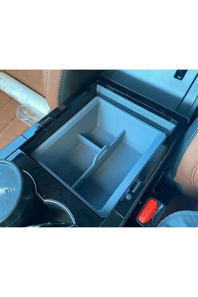 Osqar Chery Tiggo 8 Pro - 4 Compartment Written Armrest Organizer (NOT COMPATIBLE WITH AVANTGARD MODELS)