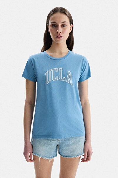 UCLA Γυναικείο μπλουζάκι ANGELA Blue Crew με κέντημα Standard Fit