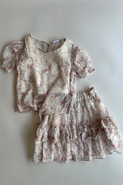 NK Yakası Dantel Detaylı Şifon Takım