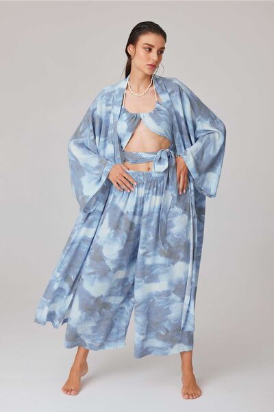 Niseko Bitkisel Ipek Mavi Desenli Kimono