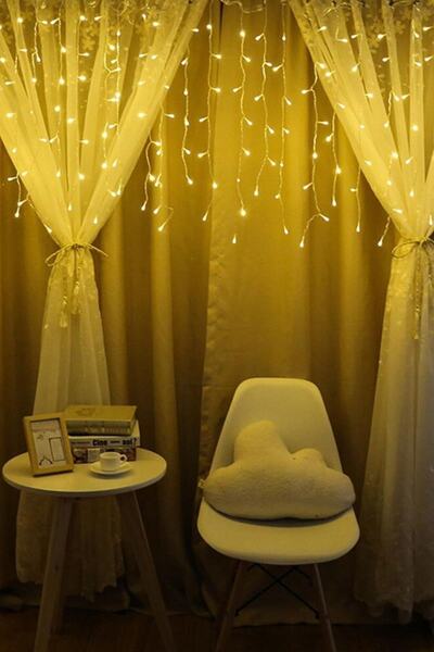 Buffer ShopZum 8 Fonksiyonlu 16 Saçaklı Perde Led 3 x 1 (Günışığı)